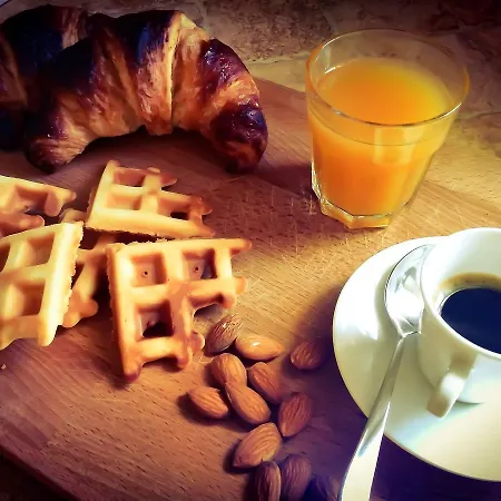 La Rosa Dei Venti Bed & Breakfast 3*